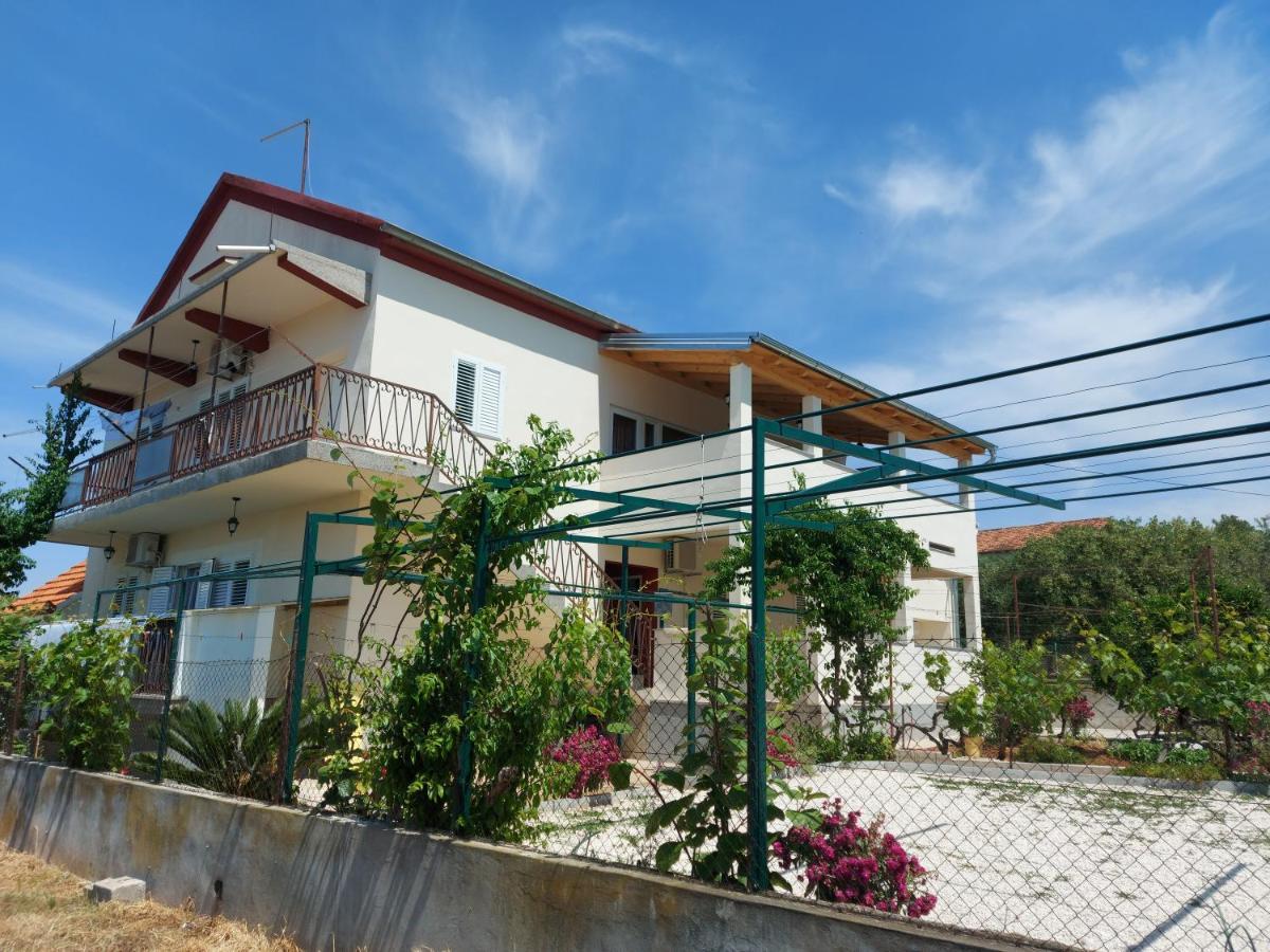 Apartma Marin *